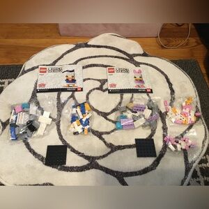 Lego sets 40377 and 40476.